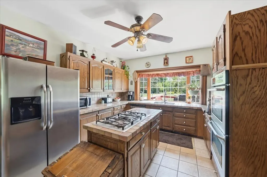 6171 Puttygut Road China Township MI 48054
