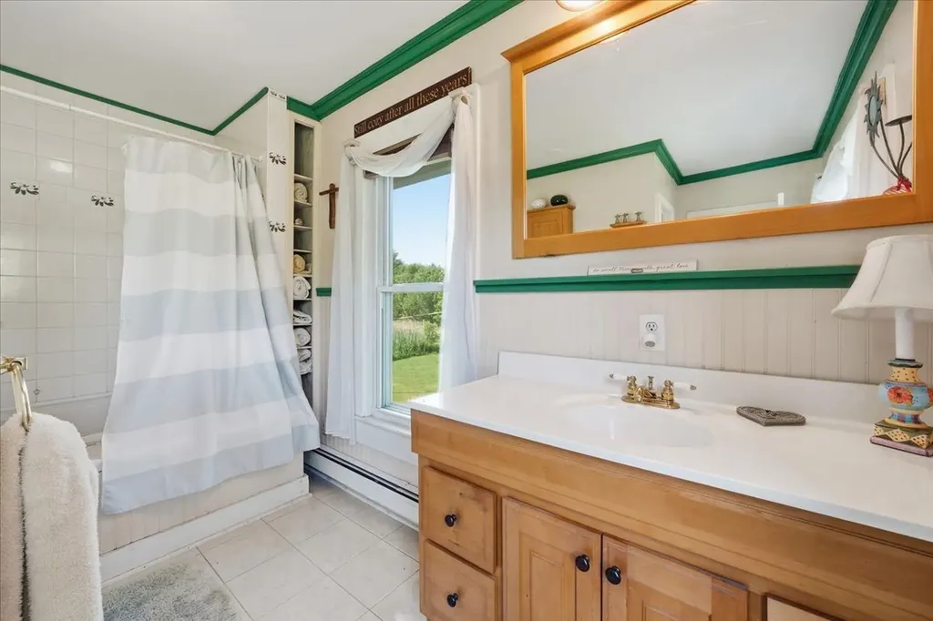 6171 Puttygut Road China Township MI 48054