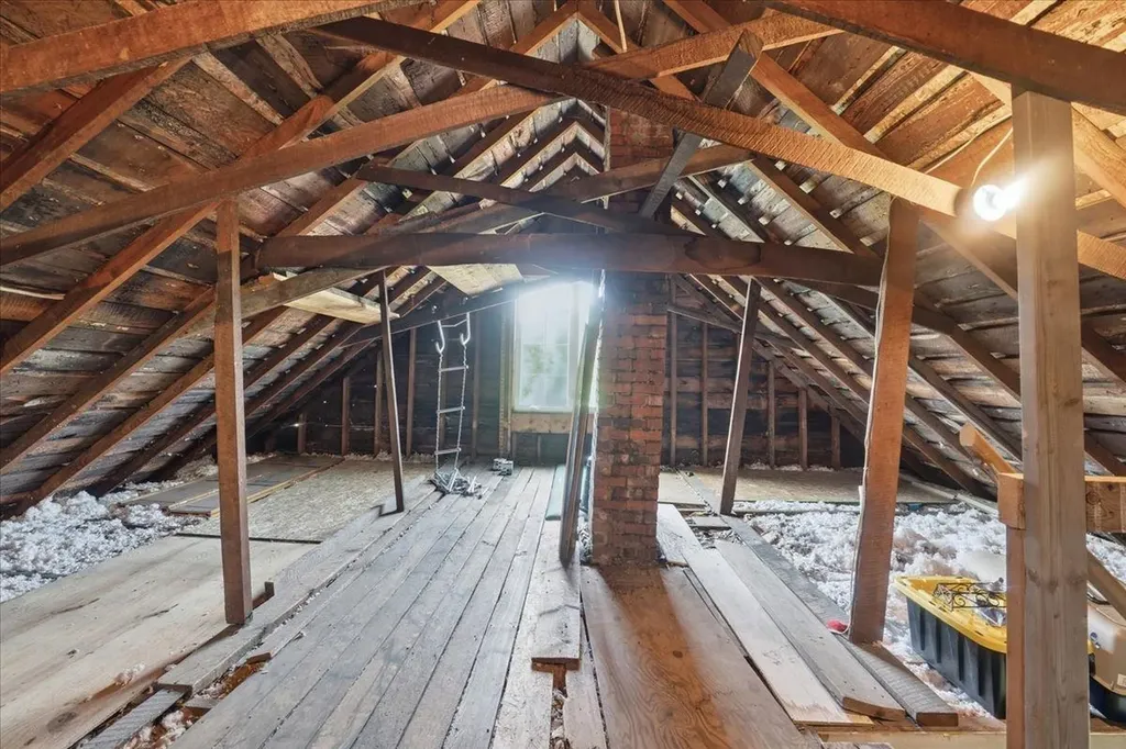 6171 Puttygut Road China Township MI 48054