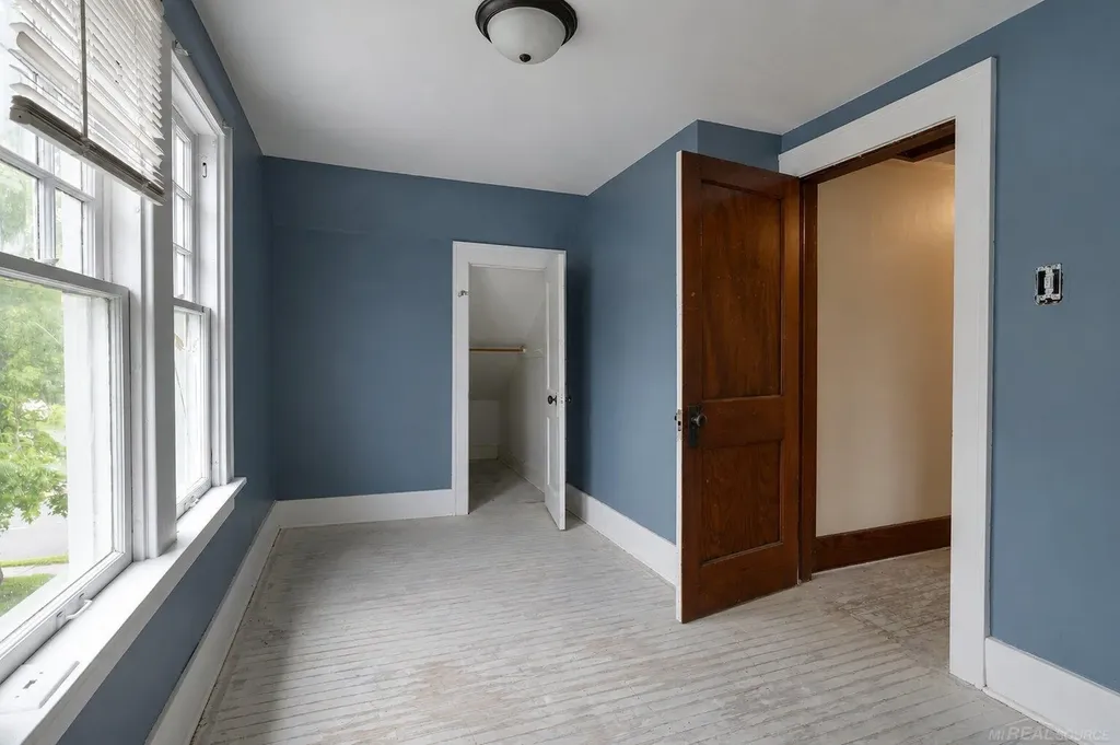 1407 Lapeer Avenue Port Huron City MI 48060