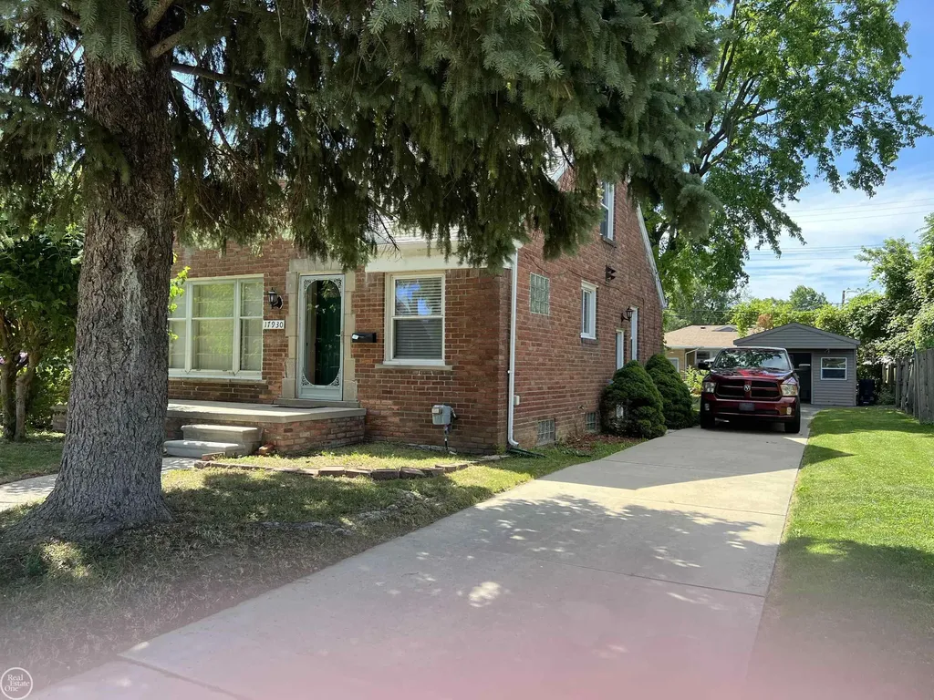 17930 Biehl Street Roseville City MI 48066