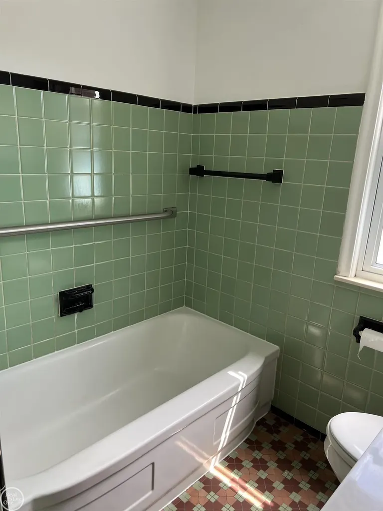 17930 Biehl Street Roseville City MI 48066