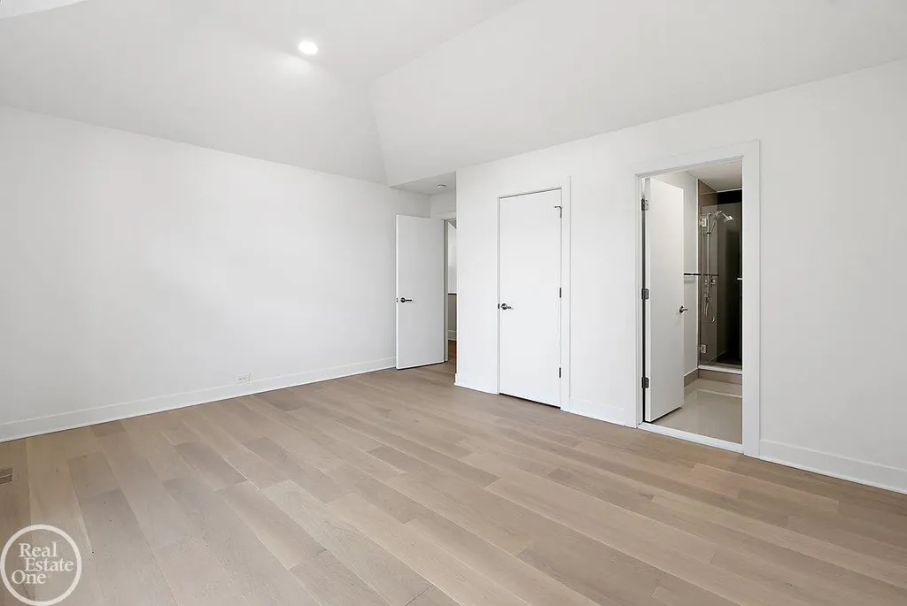 4585 Kiftsgate Bend Bloomfield Charter Township MI 48302