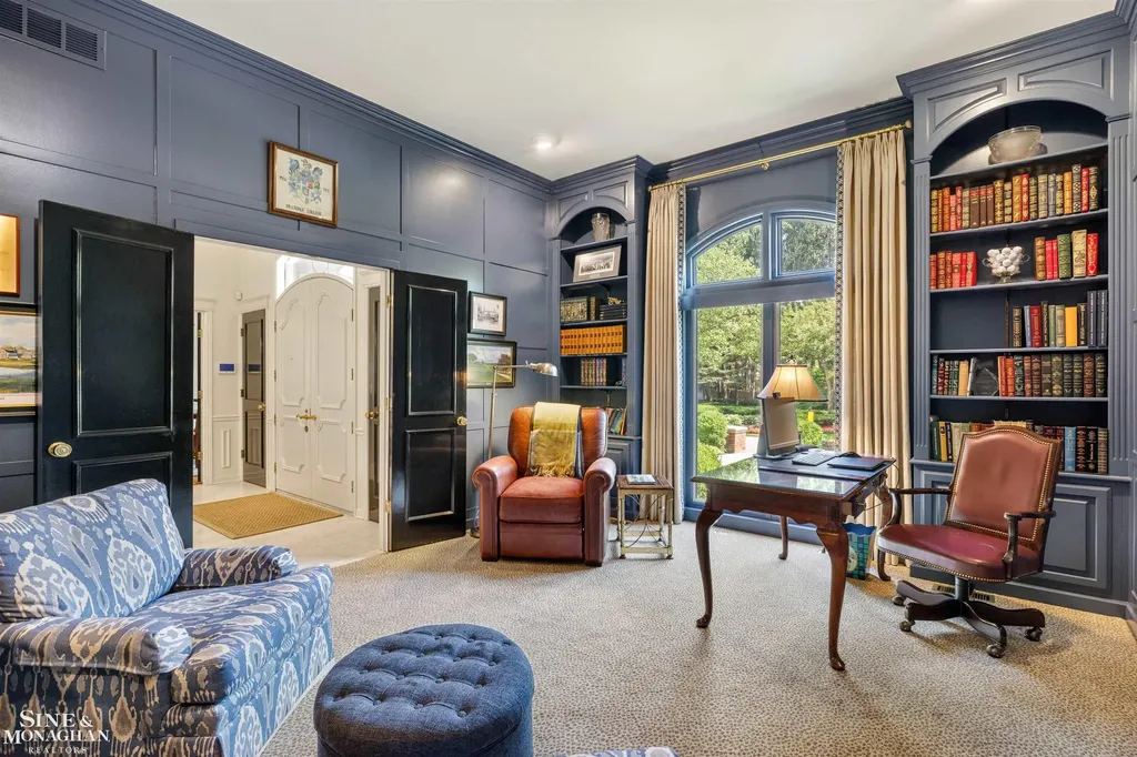 20 Windemere Place Grosse Pointe Farms City MI 48236