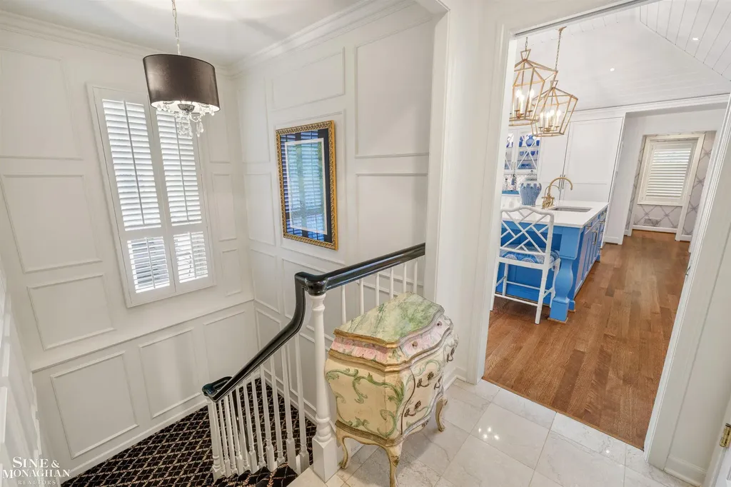 20 Windemere Place Grosse Pointe Farms City MI 48236