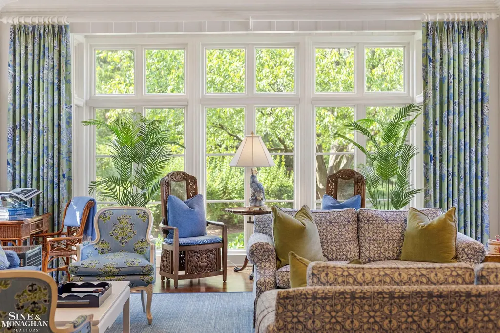 20 Windemere Place Grosse Pointe Farms City MI 48236