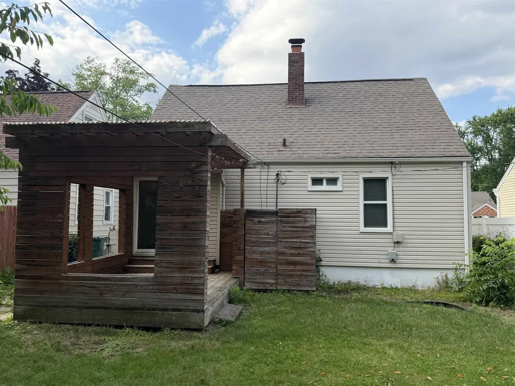 216 Linden Avenue Royal Oak City MI 48073