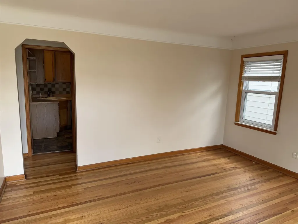 216 Linden Avenue Royal Oak City MI 48073