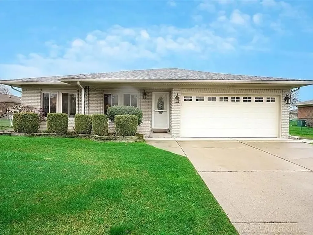 41223 Sesame Drive Sterling Heights City MI 48314