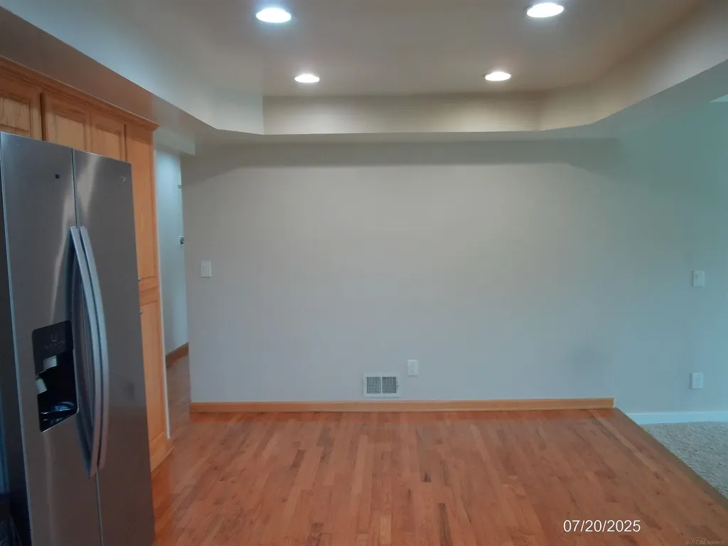 41223 Sesame Drive Sterling Heights City MI 48314