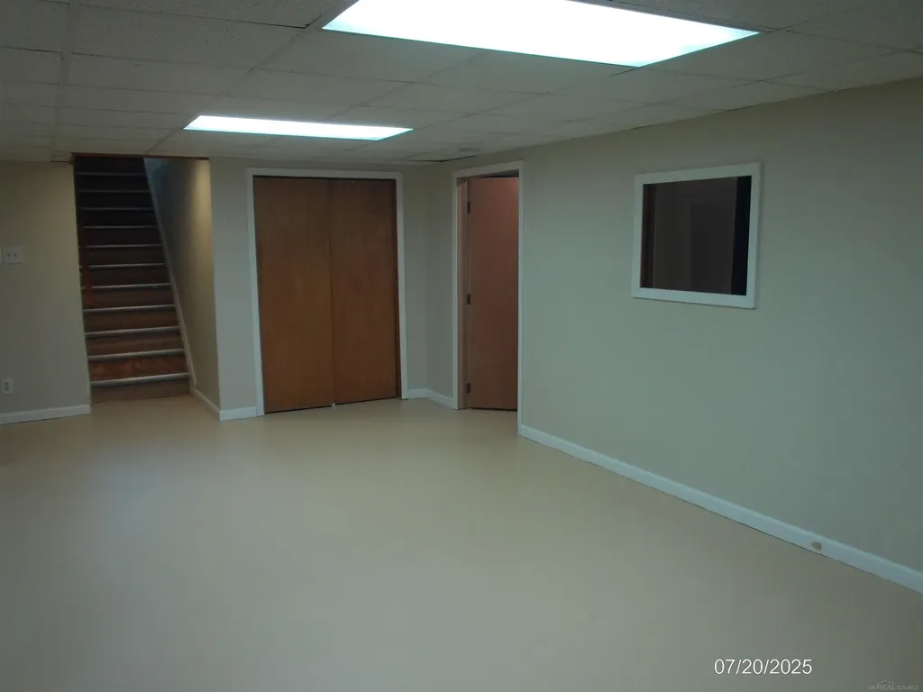 41223 Sesame Drive Sterling Heights City MI 48314