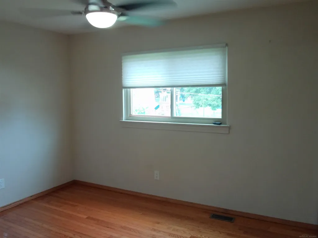 41223 Sesame Drive Sterling Heights City MI 48314