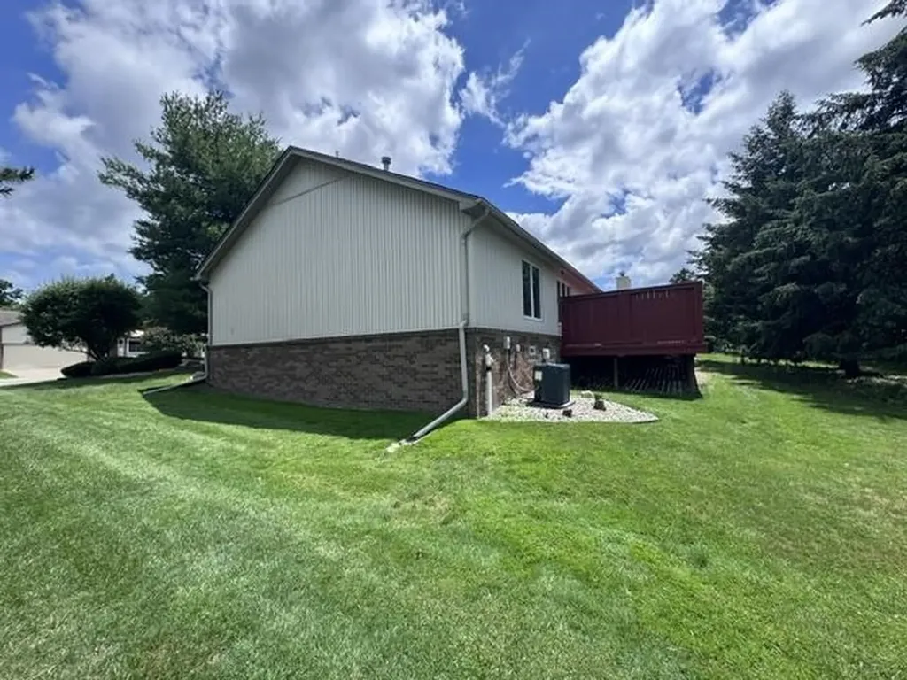 46839 Scotch Pine Lane Macomb Township MI 48042