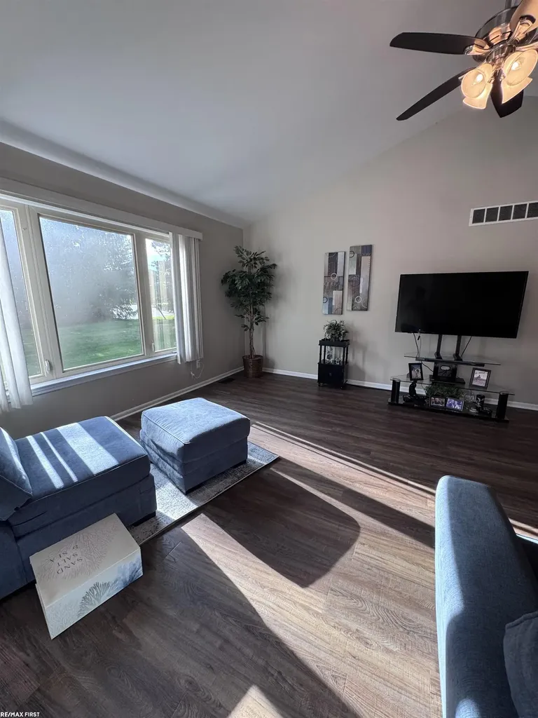 45871 Karam Drive Shelby Charter Township MI 48315