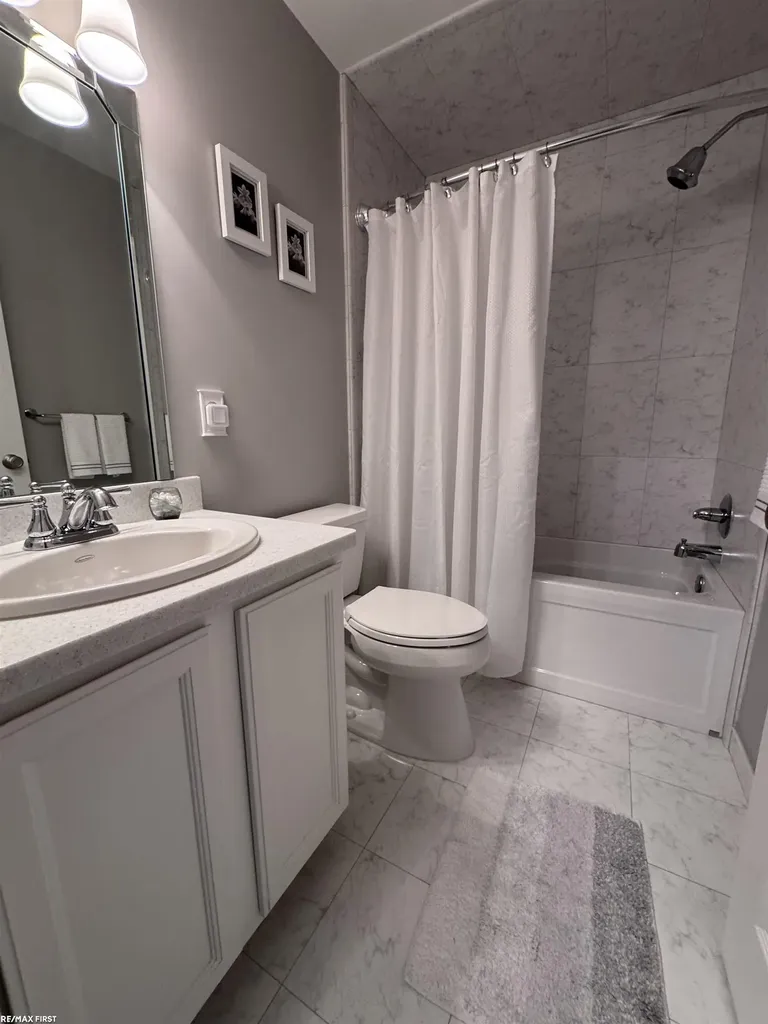 45871 Karam Drive Shelby Charter Township MI 48315