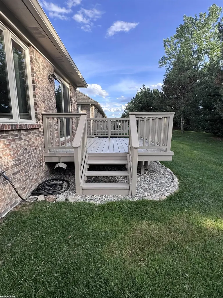 45871 Karam Drive Shelby Charter Township MI 48315