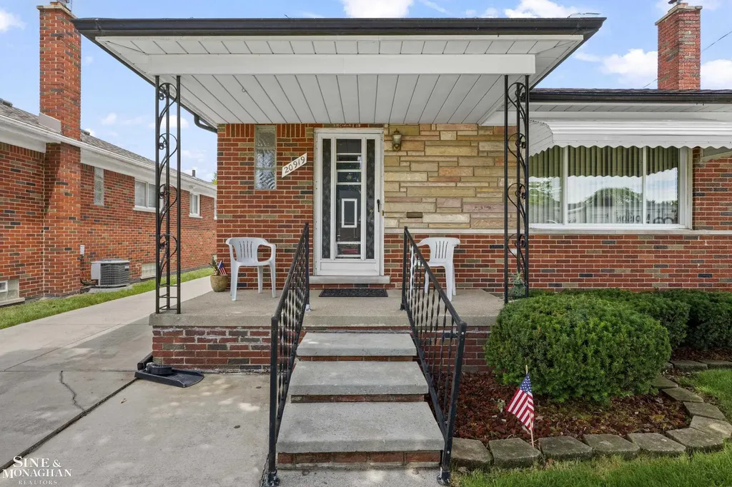 20919 Ardmore Park Drive St. Clair Shores City MI 48081
