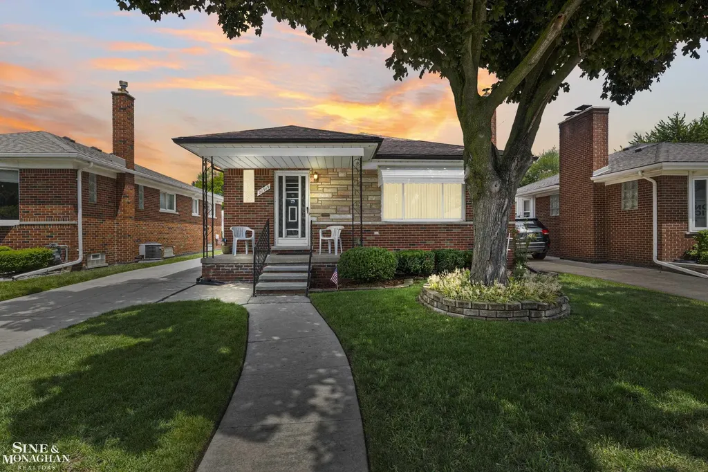 20919 Ardmore Park Drive St. Clair Shores City MI 48081