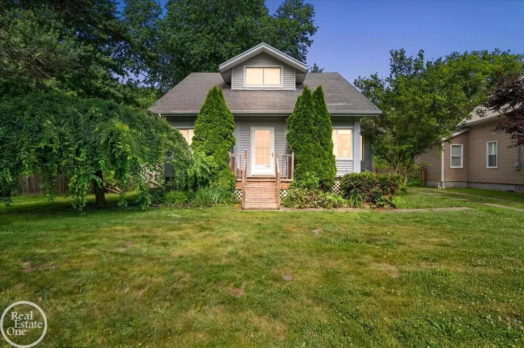 3453 Palms Road Casco Township MI 48064