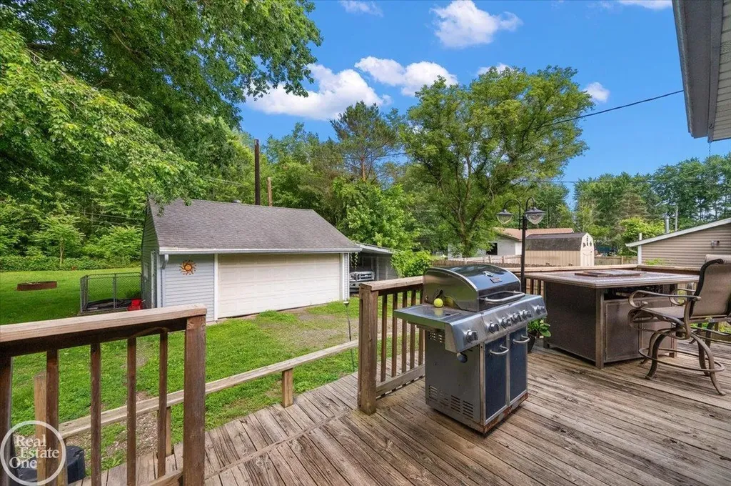 3453 Palms Road Casco Township MI 48064