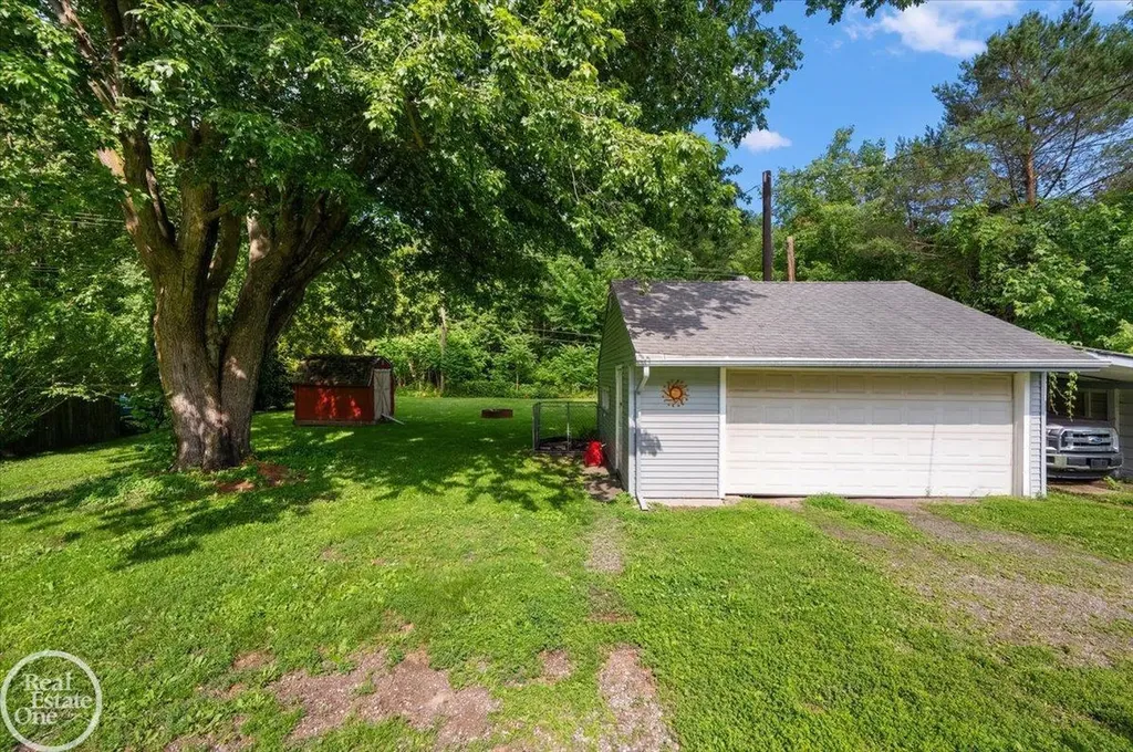 3453 Palms Road Casco Township MI 48064