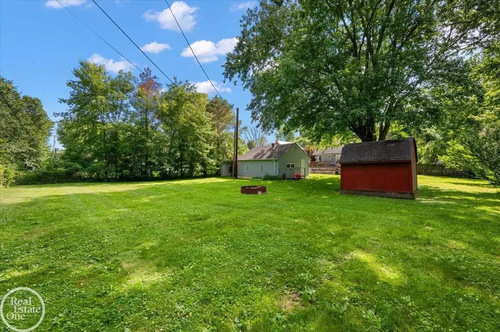 3453 Palms Road Casco Township MI 48064