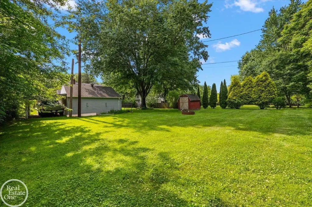 3453 Palms Road Casco Township MI 48064