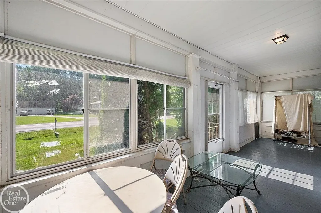 3453 Palms Road Casco Township MI 48064