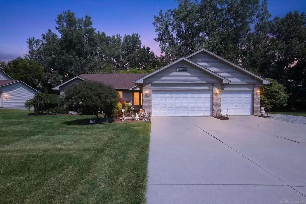 1433 Newcastle Drive Davison Township MI 48423