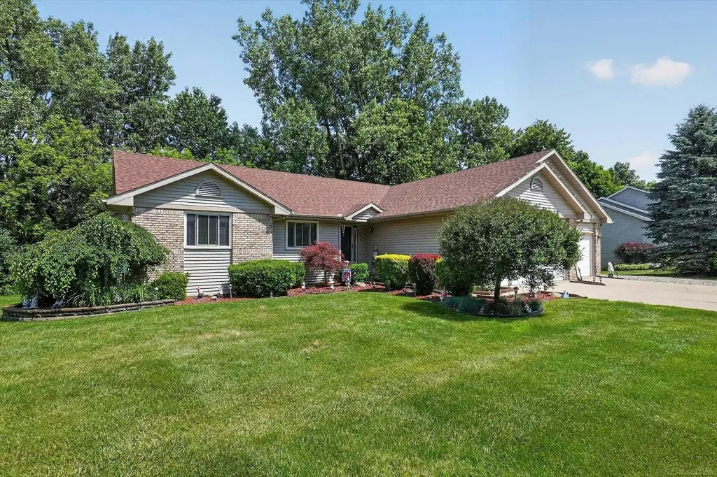 1433 Newcastle Drive Davison Township MI 48423