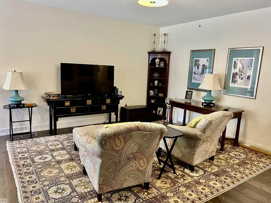 5656 Flagstaff Pines Drive Shelby Charter Township MI 48317