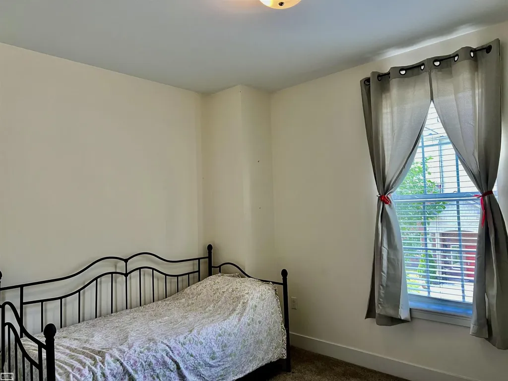 5656 Flagstaff Pines Drive Shelby Charter Township MI 48317