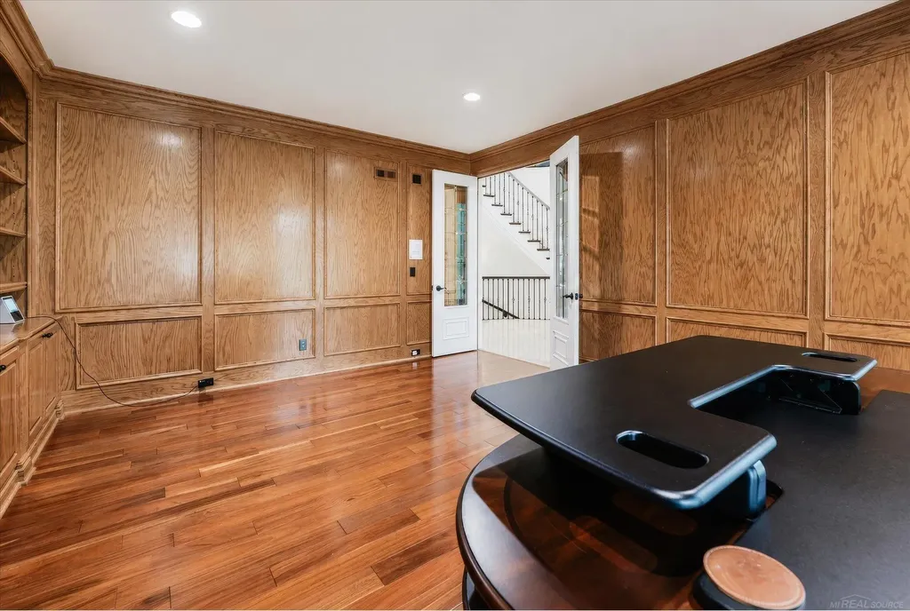 5539 Carrollton Court Oakland Charter Township MI 48306