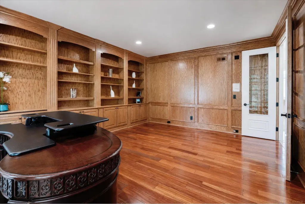 5539 Carrollton Court Oakland Charter Township MI 48306