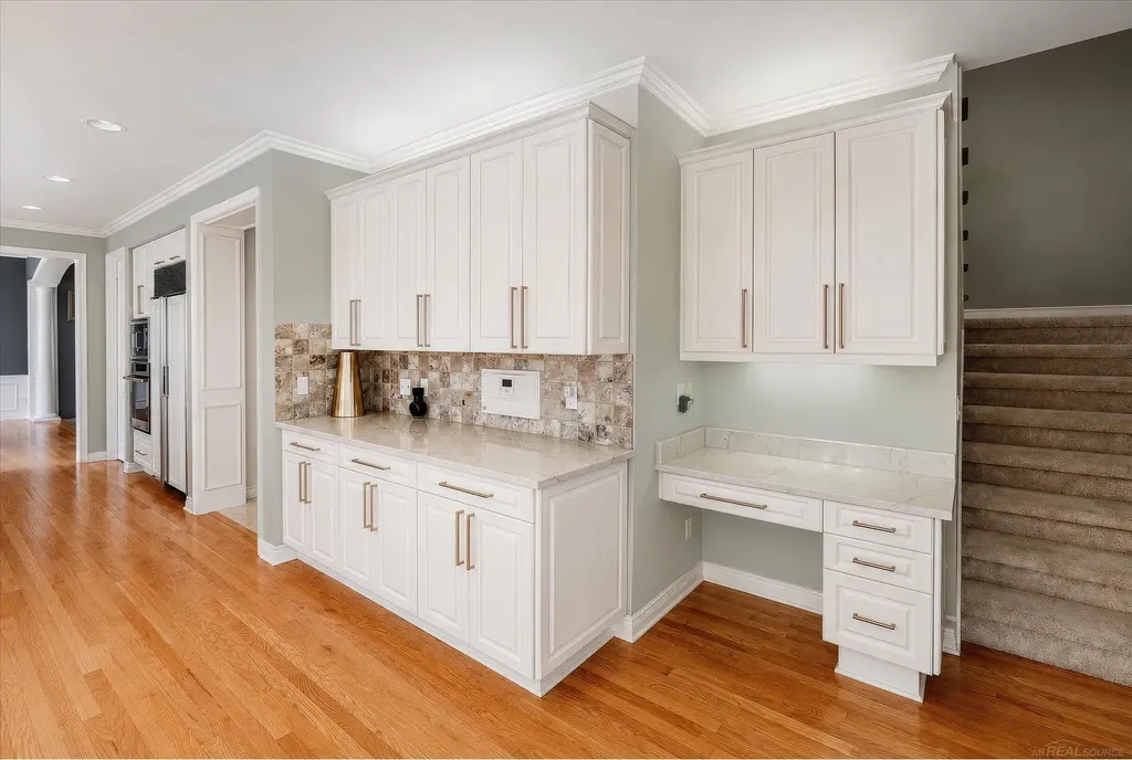 5539 Carrollton Court Oakland Charter Township MI 48306