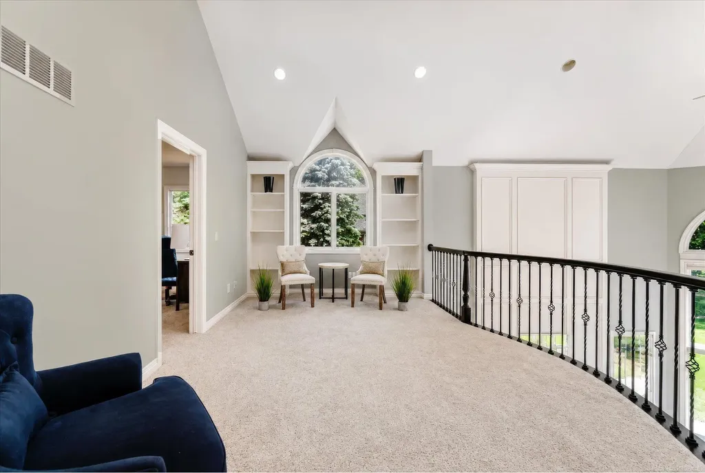 5539 Carrollton Court Oakland Charter Township MI 48306