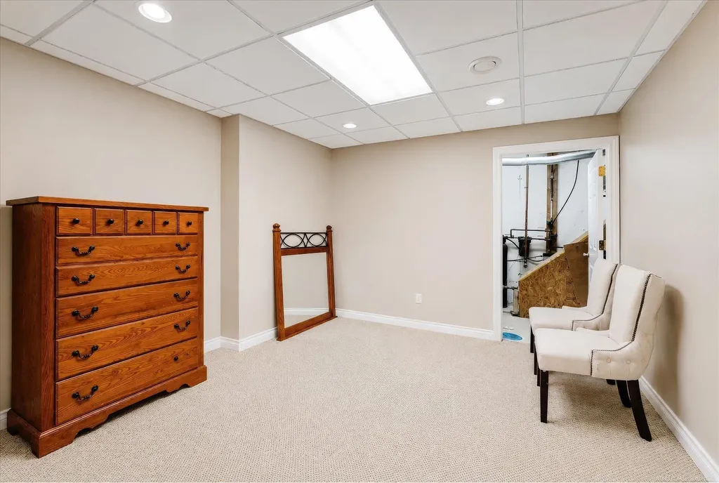 5539 Carrollton Court Oakland Charter Township MI 48306