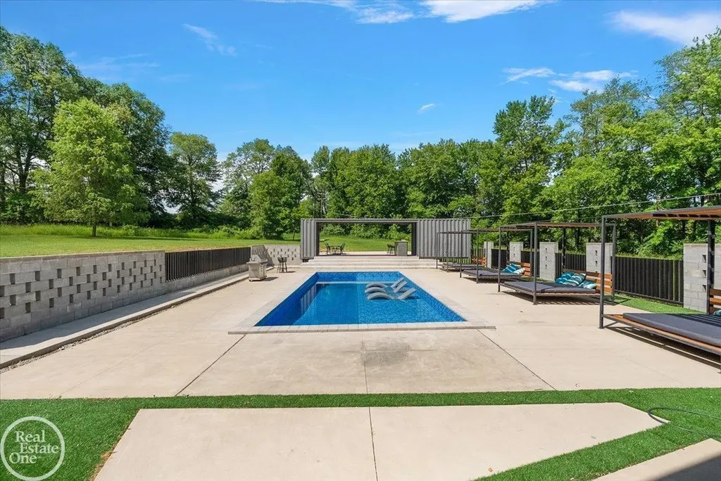 850 Frick Road Addison Township MI 48367