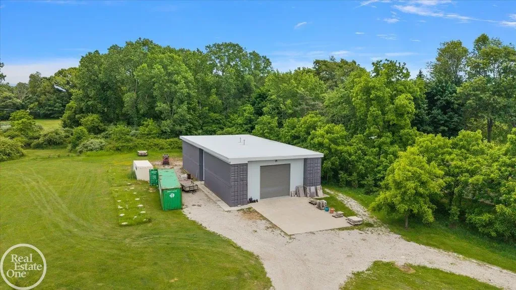 850 Frick Road Addison Township MI 48367