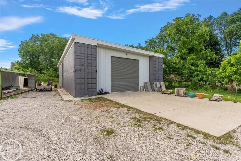 850 Frick Road Addison Township MI 48367