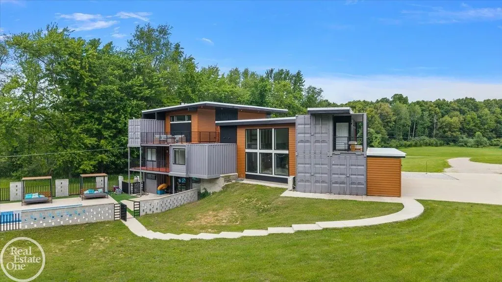 850 Frick Road Addison Township MI 48367