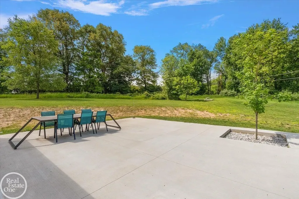 850 Frick Road Addison Township MI 48367