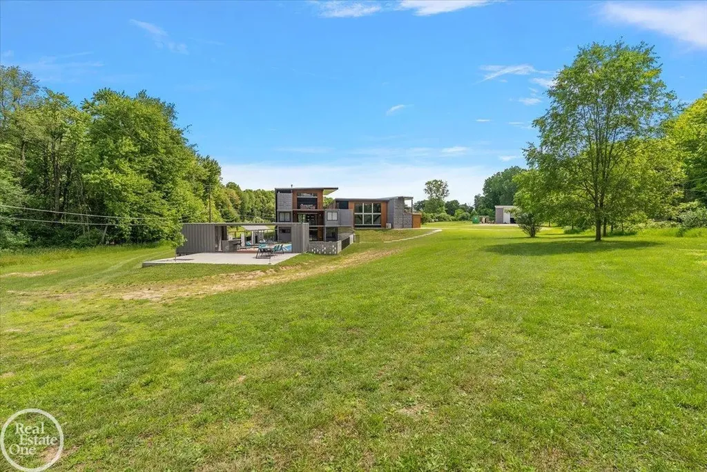 850 Frick Road Addison Township MI 48367