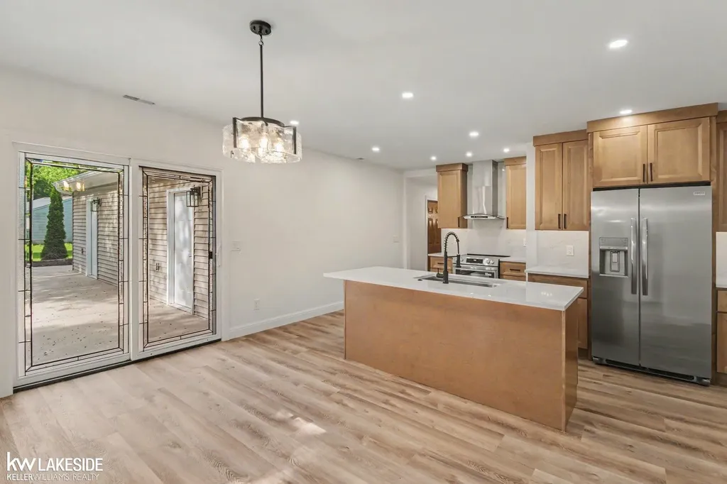 2871 Harvey Street Rochester Hills City MI 48309