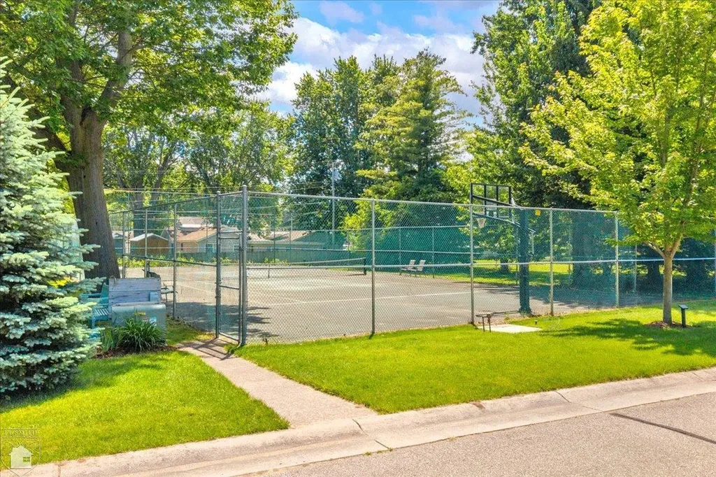 3079 Sandy Oaks Lane Fort Gratiot Charter Township MI 48059