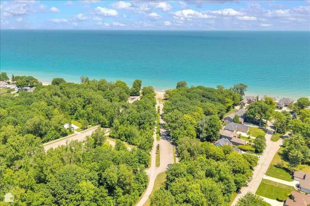 3079 Sandy Oaks Lane Fort Gratiot Charter Township MI 48059