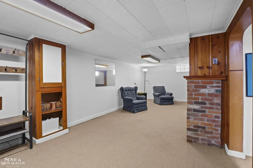 16532 Rosemary Street Fraser City MI 48026