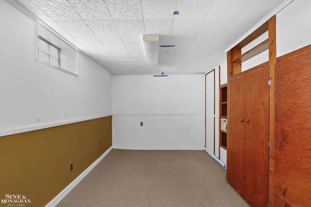 16532 Rosemary Street Fraser City MI 48026