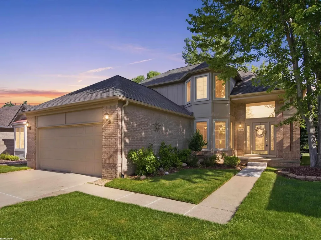 6737 Copper Creek Drive Washington Township MI 48094