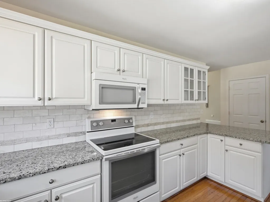6737 Copper Creek Drive Washington Township MI 48094